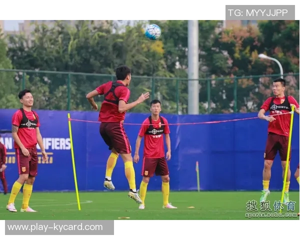 尤文图斯训练动态麦肯尼与小孔塞桑独自备战布雷默热格罗瓦暂时休息